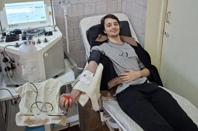 Сотрудники ГКУ ЛНР «ЦОДОО г. Свердловска и Свердловского р-на» присоединились к Национальному дню донора крови Сотрудники ГКУ ЛНР «ЦОДОО г. Свердловска и Свердловского р-на» присоединились к Национальному дню донора крови