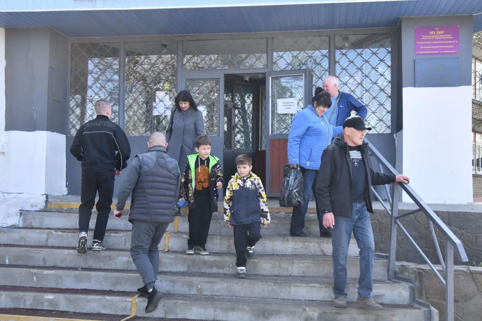Как красноярские врачи провели первый выездной прием в Червонопартизанске Как красноярские врачи провели первый выездной прием в Червонопартизанске