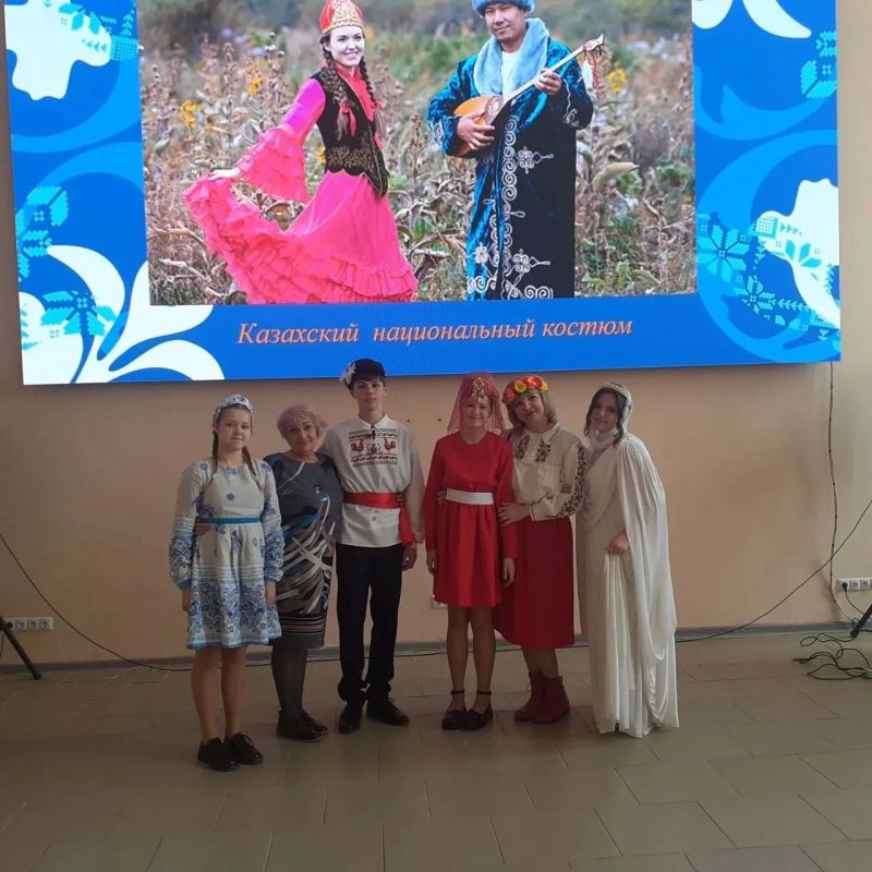 В библиотеке прошло мероприятие, посвященное Году Единства народов России В библиотеке прошло мероприятие, посвященное Году Единства народов России