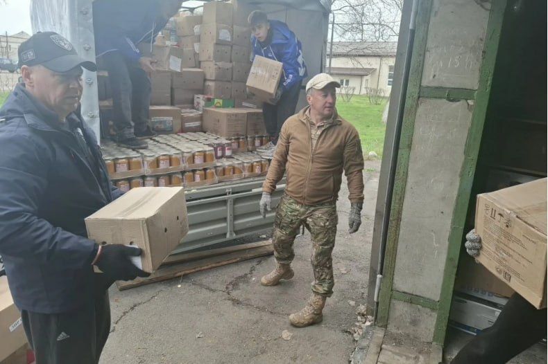 Сила в единстве: в Свердловск доставлена очередная партия гуманитарной помощи при поддержке Красноярского края и участии молодежи Сила в единстве: в Свердловск доставлена очередная партия гуманитарной помощи при поддержке Красноярского края и участии молодежи