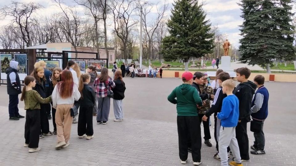 В Перевальске прошла игра-квест «Охотники за базами» В Перевальске прошла игра-квест «Охотники за базами»
