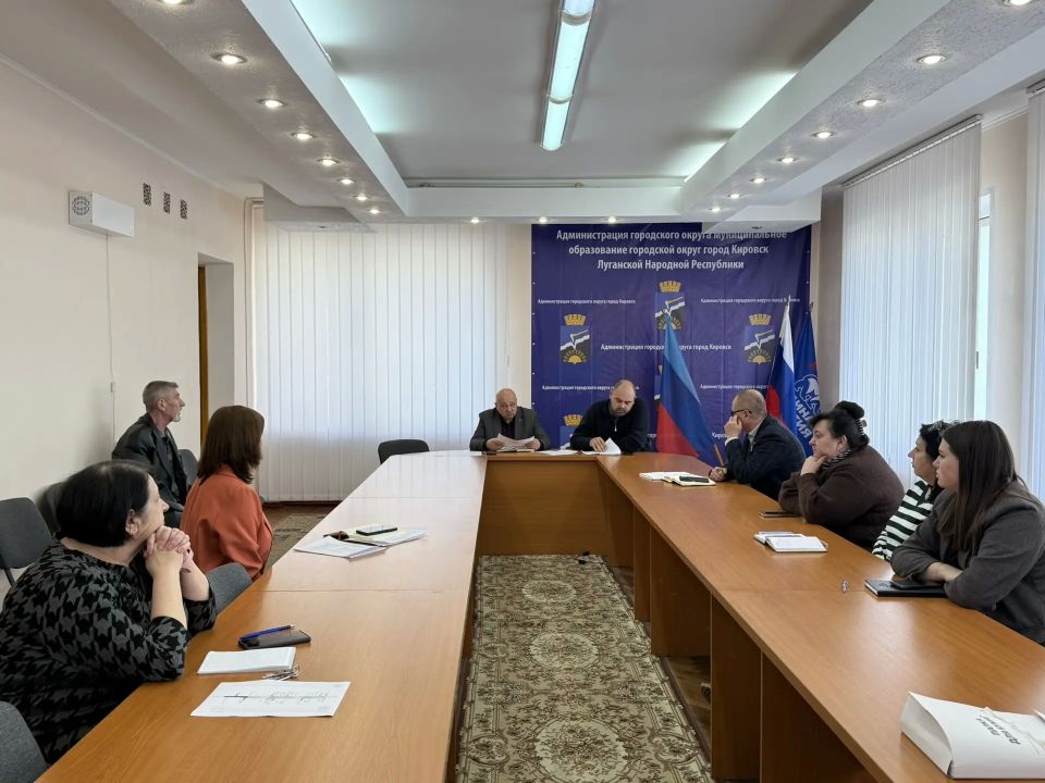 Еженедельно с жителями: выслушали, разъяснили, поручили Еженедельно с жителями: выслушали, разъяснили, поручили