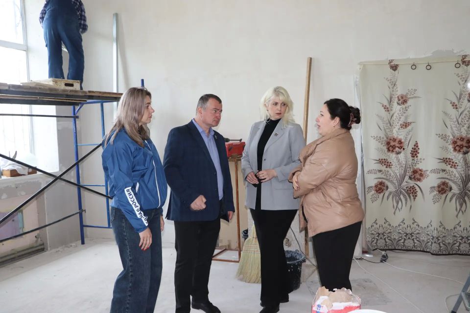 В Городском центре культуры и досуга г. Ирмино идут ремонтные работы в рамках нацпроекта «Семья» В Городском центре культуры и досуга г. Ирмино идут ремонтные работы в рамках нацпроекта «Семья»