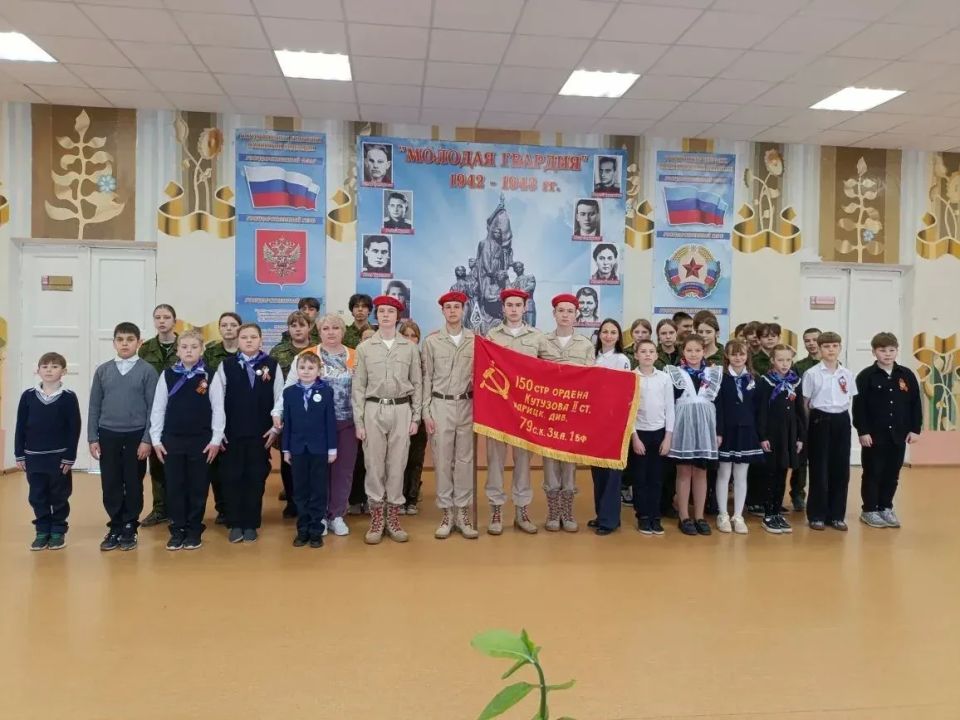 20 марта 2026 года в Брянковской гимназии состоялась торжественная церемония передачи Знамени Победы 20 марта 2026 года в Брянковской гимназии состоялась торжественная церемония передачи Знамени Победы