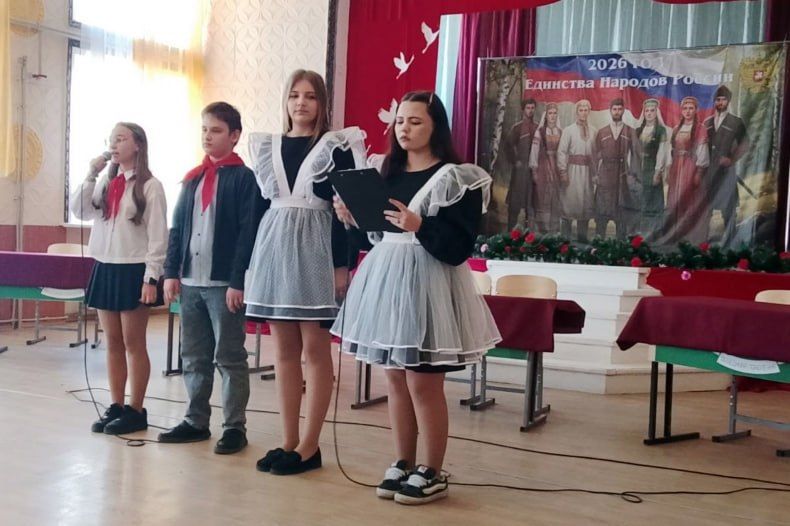 В Червонопартизанской СШ №1 открыли четыре Парты Героя В Червонопартизанской СШ №1 открыли четыре Парты Героя