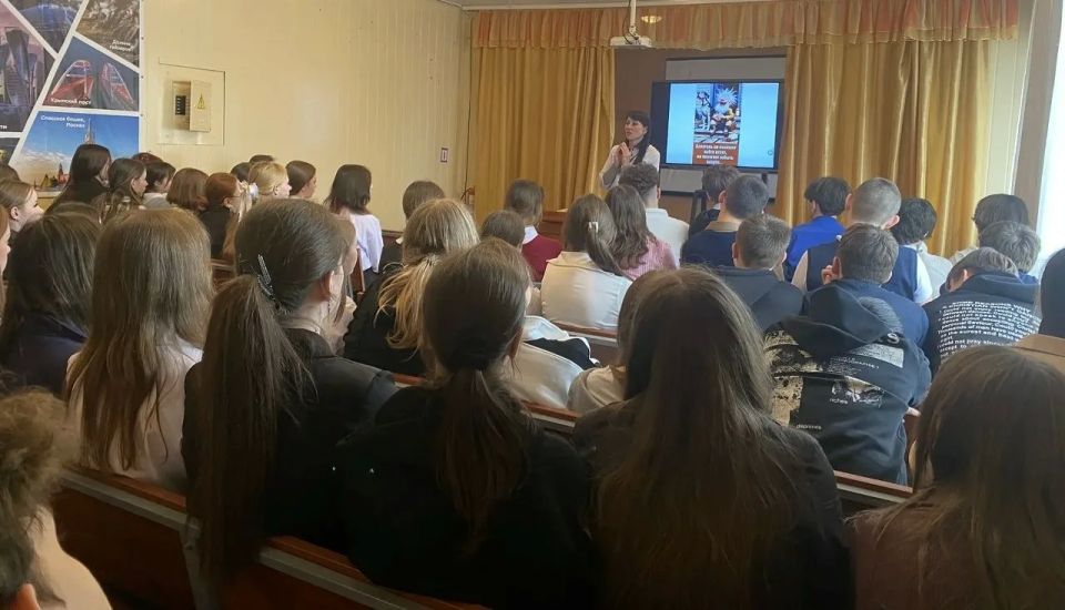 В Лутугинской средней школе №1 прошла лекция «Твое здоровье - в твоих руках» В Лутугинской средней школе №1 прошла лекция «Твое здоровье - в твоих руках»