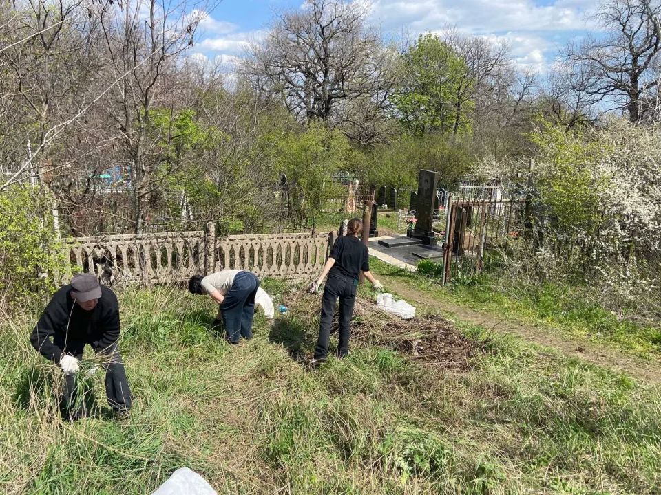 Проект "Школа ЖКХ" призван не только обучать, но и вовлекать граждан в решение вопросов благоустройства Проект "Школа ЖКХ" призван не только обучать, но и вовлекать граждан в решение вопросов благоустройства