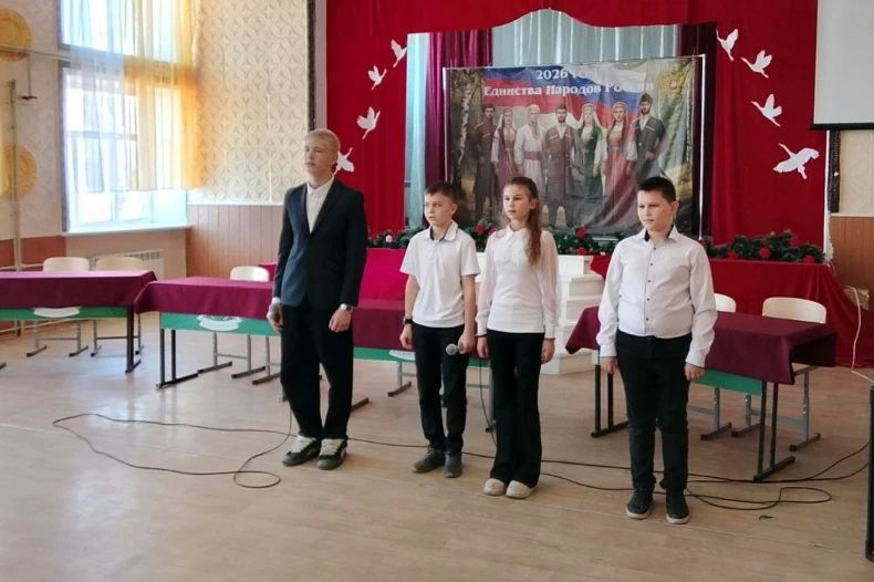 В Червонопартизанской СШ №1 открыли четыре Парты Героя В Червонопартизанской СШ №1 открыли четыре Парты Героя