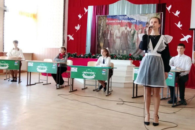 В Червонопартизанской СШ №1 открыли четыре Парты Героя В Червонопартизанской СШ №1 открыли четыре Парты Героя