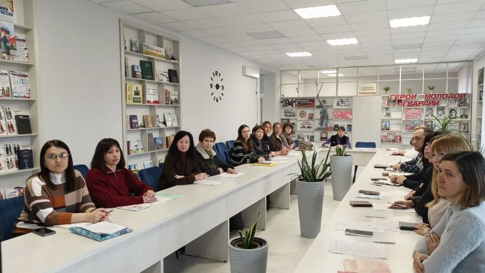 "Безопасность информационного пространства: комплексный семинар для сотрудников библиотеки им. Г. Сковороды" "Безопасность информационного пространства: комплексный семинар для сотрудников библиотеки им. Г. Сковороды"