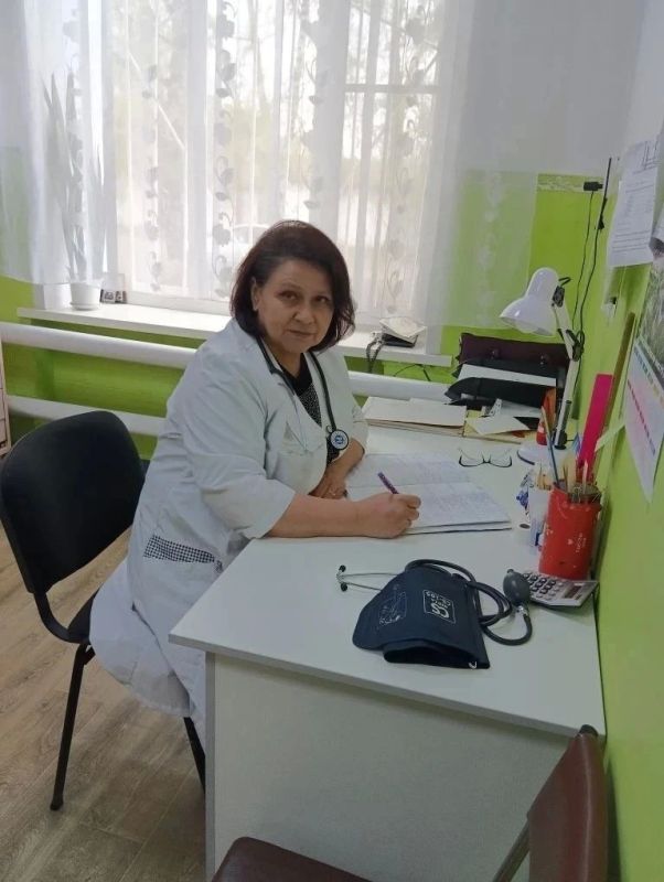 В селе Великоцк Меловского муниципального округа Луганской Народной Республики живёт человек, чьё имя стало символом самоотверженного служения людям, — Болдарева Татьяна Ивановна, фельдшер Великоцкой амбулатории В селе Великоцк Меловского муниципального округа Луганской Народной Республики живёт человек, чьё имя стало символом самоотверженного служения людям, — Болдарева Татьяна Ивановна, фельдшер Великоцкой амбулатории