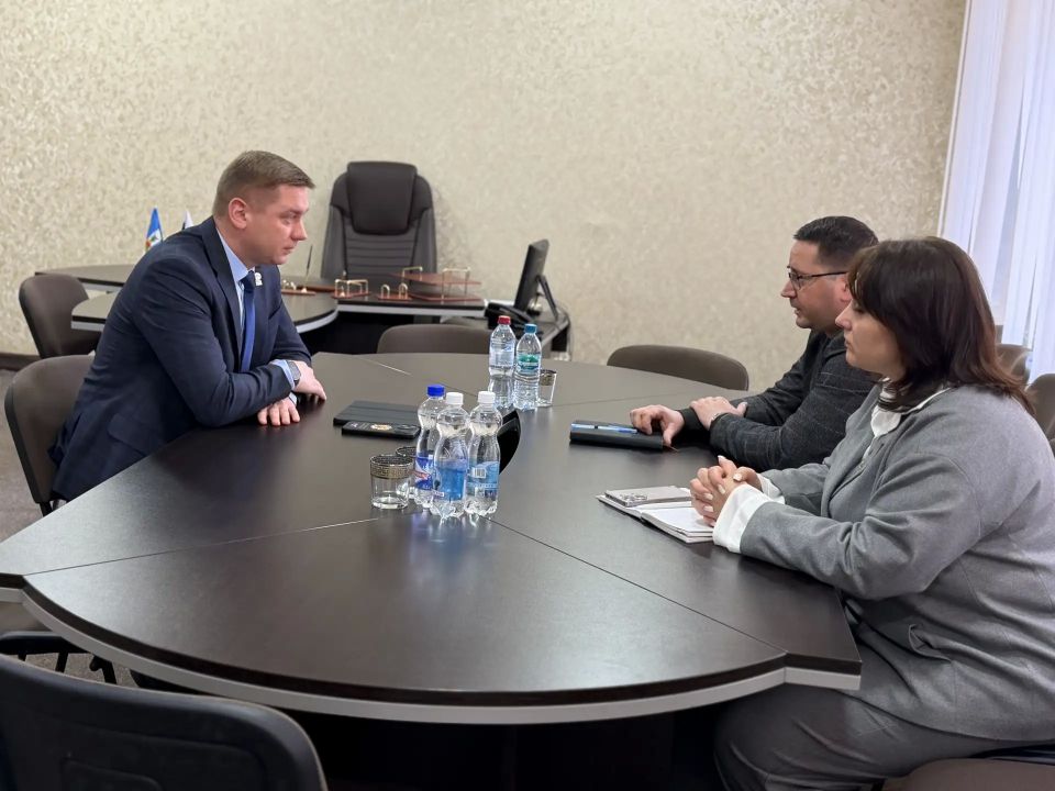 Алексей Белецкий ответил на вопросы предпринимателей Марковки и оценил преображение поселка по народной программе Алексей Белецкий ответил на вопросы предпринимателей Марковки и оценил преображение поселка по народной программе