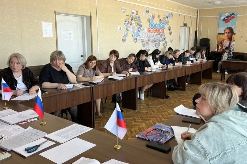 Совещание по вопросам антитеррористической защищённости образовательных организаций прошло в Свердловском муниципальном округе Совещание по вопросам антитеррористической защищённости образовательных организаций прошло в Свердловском муниципальном округе