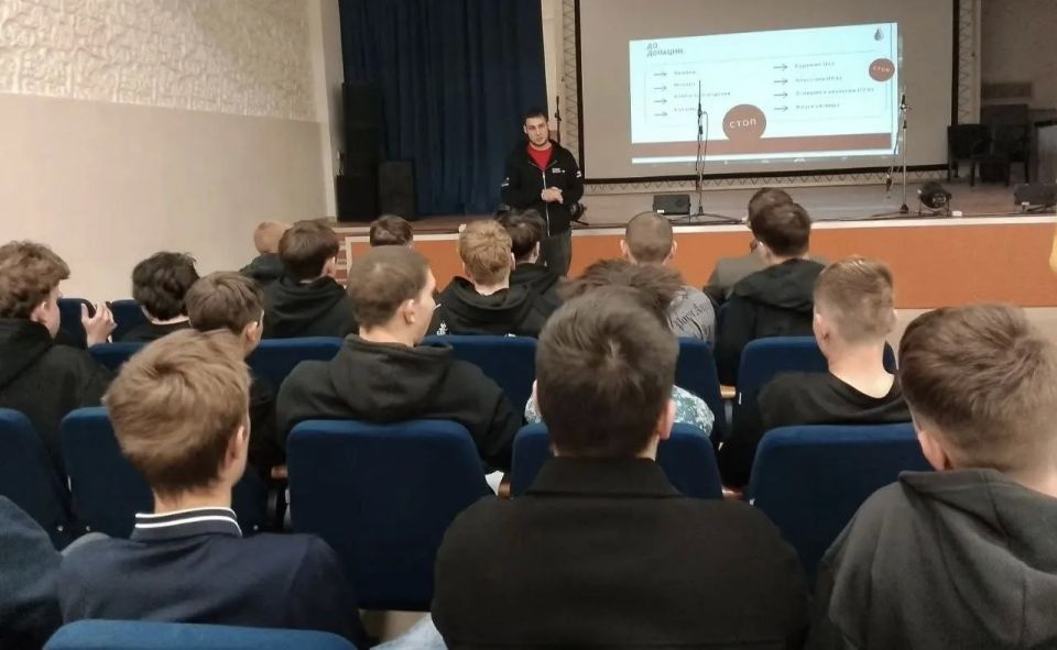 «Герои Луганщины»: Валерий Татаренко воспитывает культуру донорства среди молодёжи «Герои Луганщины»: Валерий Татаренко воспитывает культуру донорства среди молодёжи