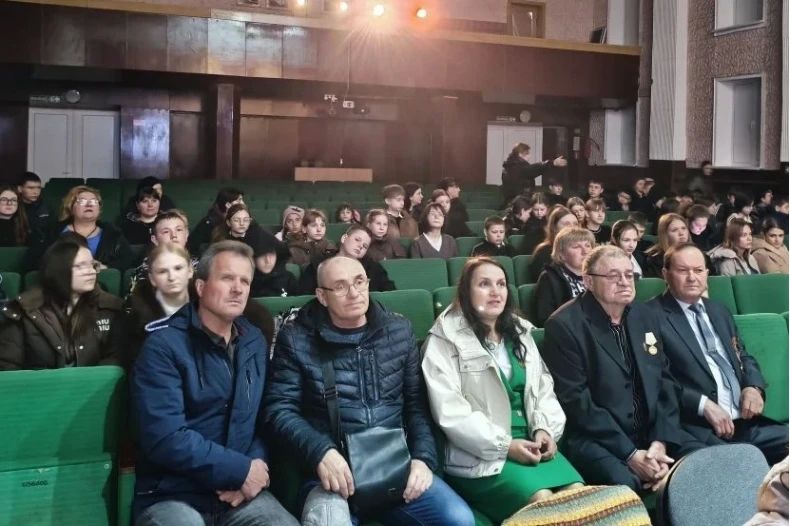 В преддверии 40-летия аварии на Чернобыльской АЭС в пгт Бирюково провели памятное мероприятие В преддверии 40-летия аварии на Чернобыльской АЭС в пгт Бирюково провели памятное мероприятие