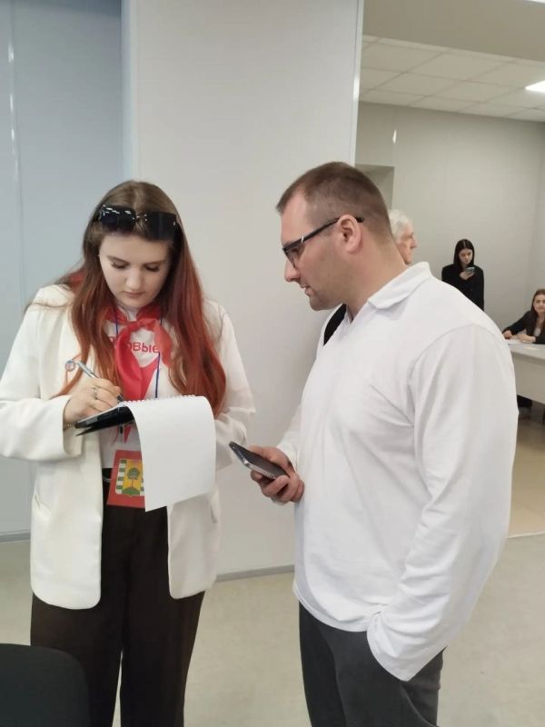 Опыт и новые знакомства. 17 апреля на базе центра «Пионер» состоялся республиканский турнир «Мнение молодежи», организованный Молодежным парламентом при Народном Совете ЛНР Опыт и новые знакомства. 17 апреля на базе центра «Пионер» состоялся республиканский турнир «Мнение молодежи», организованный Молодежным парламентом при Народном Совете ЛНР
