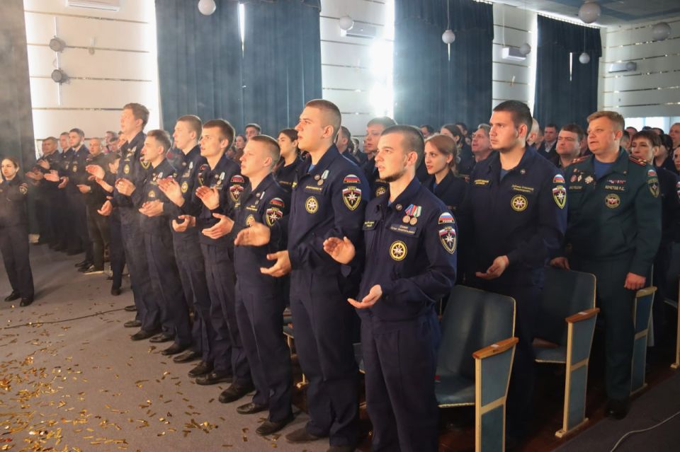Четверть века в строю. Более 500 человек в республике участвуют в деятельности Всероссийского студенческого корпуса спасателей (ВСКС) Четверть века в строю. Более 500 человек в республике участвуют в деятельности Всероссийского студенческого корпуса спасателей (ВСКС)