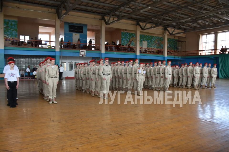 В Брянке завершился муниципальный этап военно-спортивной игры «Зарница 2.0» В Брянке завершился муниципальный этап военно-спортивной игры «Зарница 2.0»