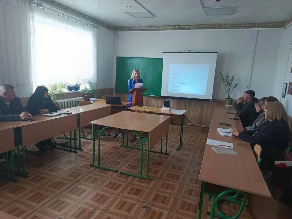 Андрей Рубанцов: В Ровеньках прошло заседание муниципального методического объединения учителей Андрей Рубанцов: В Ровеньках прошло заседание муниципального методического объединения учителей