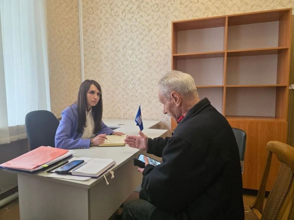 Слышать каждого: в Северодонецке очередной личный прием граждан провела Секретарь местного отделения партии "ЕДИНАЯ РОССИЯ" Яна Сылкина Слышать каждого: в Северодонецке очередной личный прием граждан провела Секретарь местного отделения партии "ЕДИНАЯ РОССИЯ" Яна Сылкина
