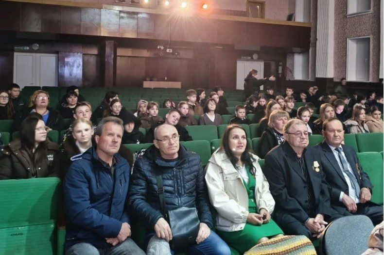 В преддверии 40-летия аварии на Чернобыльской АЭС в пгт Бирюково провели памятное мероприятие В преддверии 40-летия аварии на Чернобыльской АЭС в пгт Бирюково провели памятное мероприятие