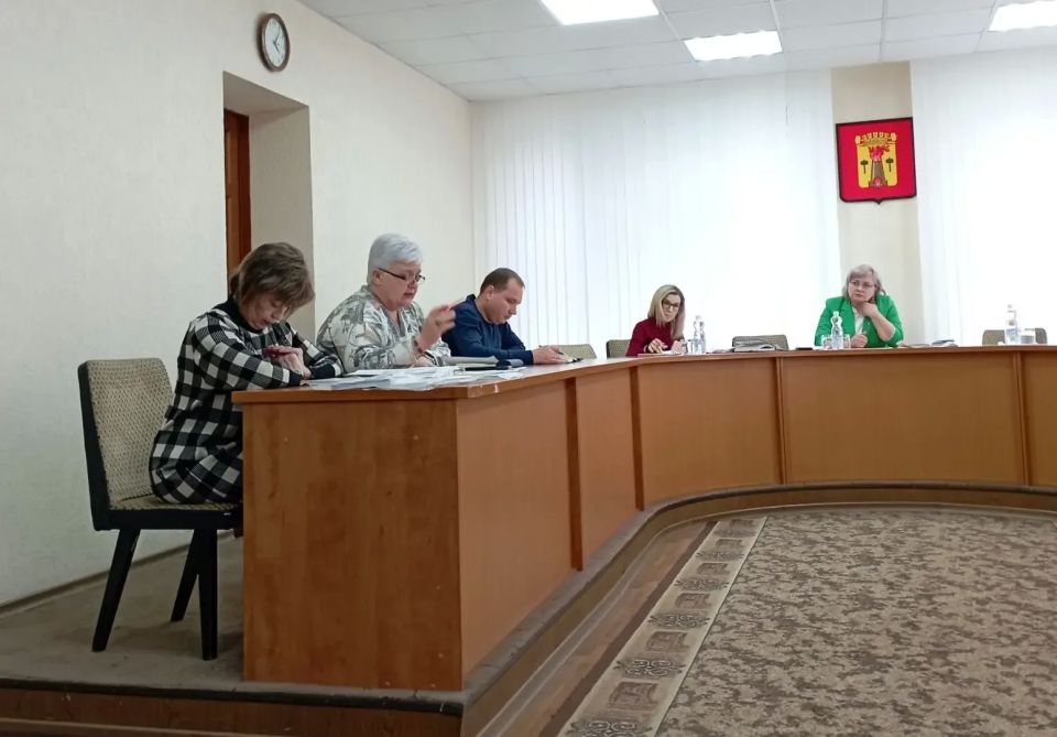 Рабочее совещание по подготовке празднования 9 мая состоялось в администрации Луганска Рабочее совещание по подготовке празднования 9 мая состоялось в администрации Луганска