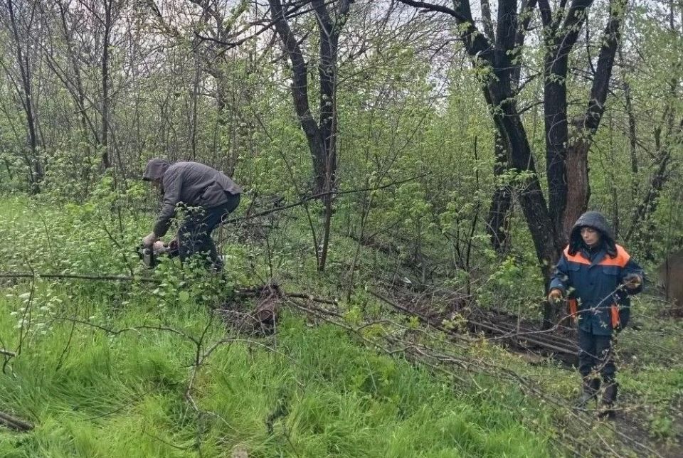 Коммунальными службами проведены работы на территории города Коммунальными службами проведены работы на территории города