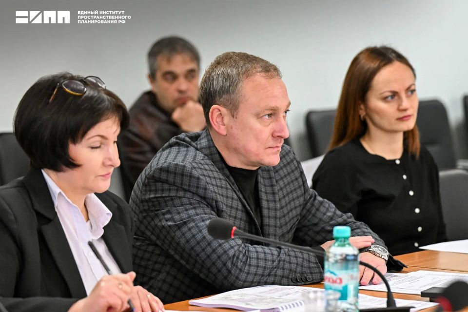 В центральной части пгт Марковка будет запланирован деловой и торгово-развлекательный центр В центральной части пгт Марковка будет запланирован деловой и торгово-развлекательный центр
