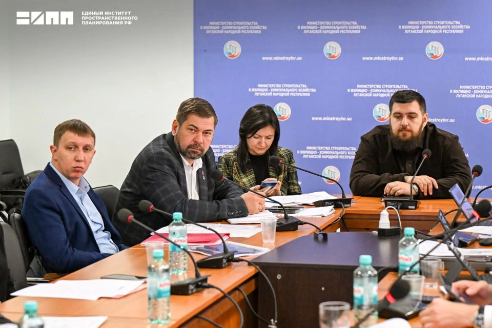 В центральной части пгт Марковка будет запланирован деловой и торгово-развлекательный центр В центральной части пгт Марковка будет запланирован деловой и торгово-развлекательный центр