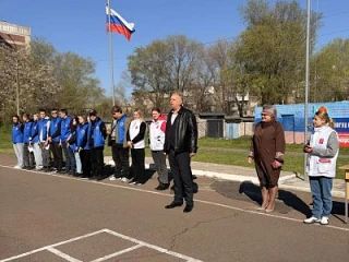 Руководители Администрации Луганска дали старт муниципальному этапу "Зарницы 2.0" в младшей группе Руководители Администрации Луганска дали старт муниципальному этапу "Зарницы 2.0" в младшей группе