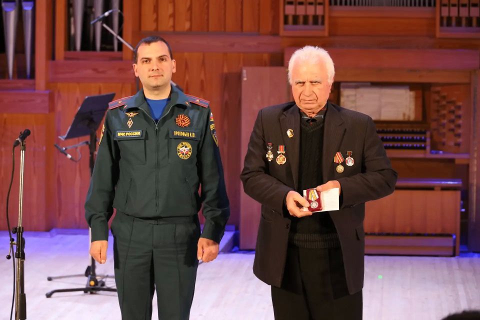 Стержень Донбасса: ликвидаторы, ставшие щитом между атомом и людьми Стержень Донбасса: ликвидаторы, ставшие щитом между атомом и людьми