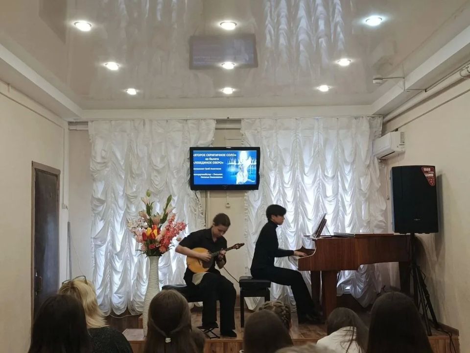 Творческий вечер прошел в детской школе искусств Творческий вечер прошел в детской школе искусств