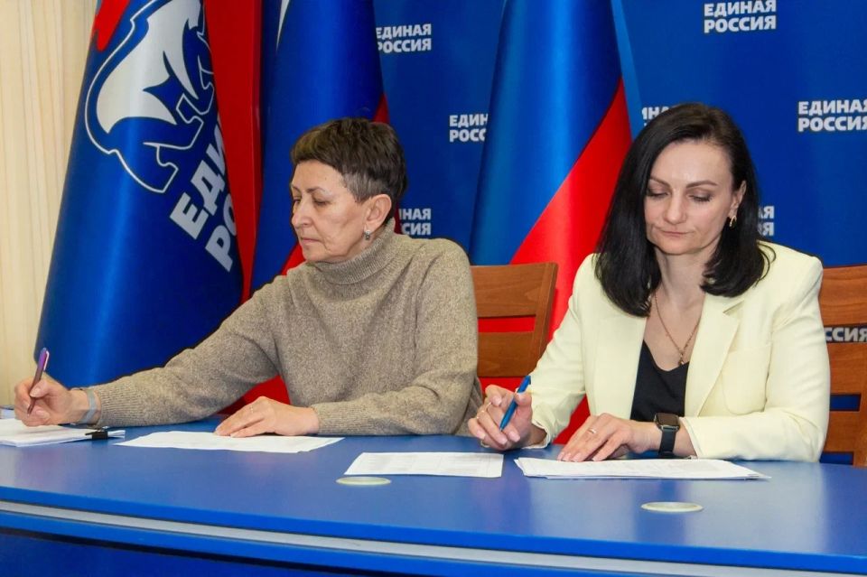 Почтальон из Новоайдара стала победительницей регионального этапа конкурса «Земский почтальон» Почтальон из Новоайдара стала победительницей регионального этапа конкурса «Земский почтальон»