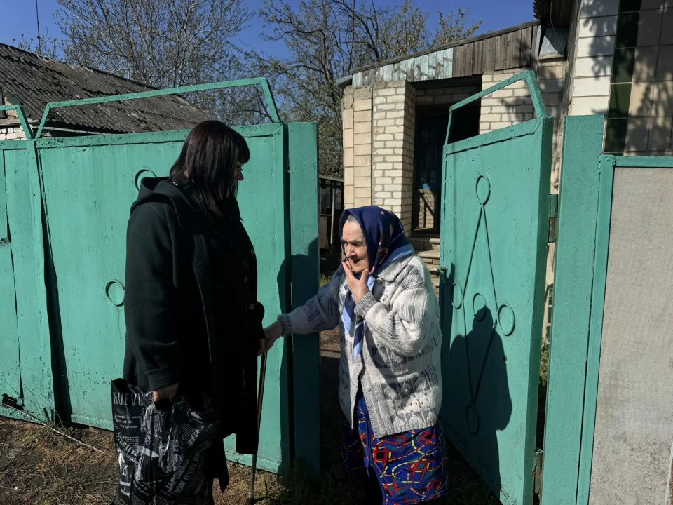 Петровский отдел жизнеобеспечения поздравил с 85-летним юбилеем Теменко Валентину Николаевну! Петровский отдел жизнеобеспечения поздравил с 85-летним юбилеем Теменко Валентину Николаевну!