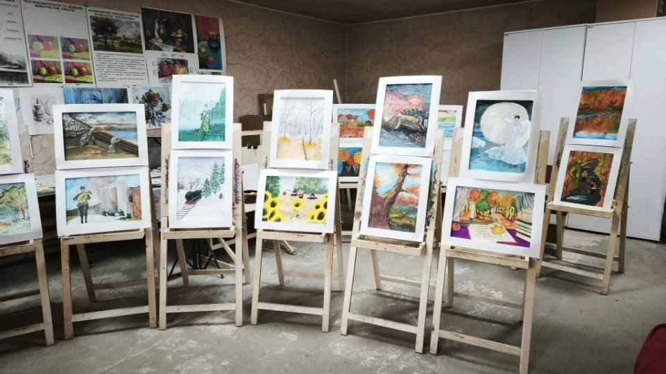 22 апреля в Станично-Луганской детской школе искусств царила атмосфера творчества и волнения: здесь состоялся первый отборочный этап престижного фестиваля-конкурса «Кубок Матусовского», организованного Академией им.... 22 апреля в Станично-Луганской детской школе искусств царила атмосфера творчества и волнения: здесь состоялся первый отборочный этап престижного фестиваля-конкурса «Кубок Матусовского», организованного Академией им....