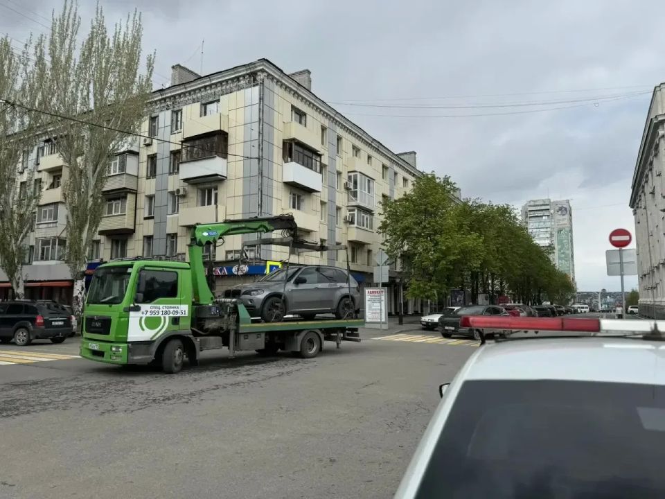 В Луганске за 22 апреля сотрудники ГИБДД отправили на штрафстоянку пять автомобилей В Луганске за 22 апреля сотрудники ГИБДД отправили на штрафстоянку пять автомобилей