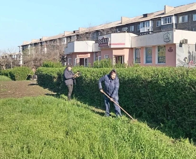 Коммунальными службами проведены работы на территории города Коммунальными службами проведены работы на территории города