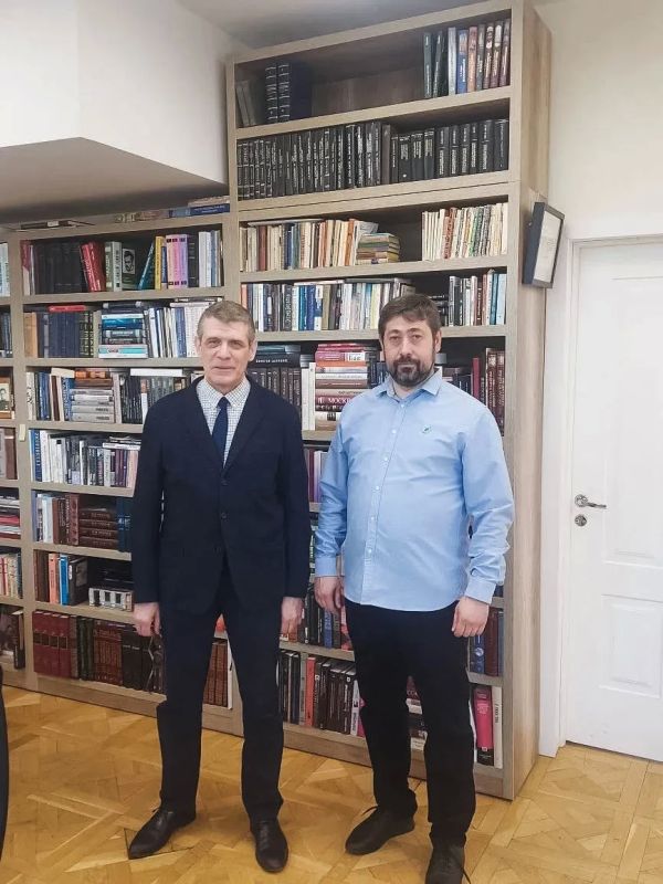 В Государственном музее истории российской литературы им. В.И. Даля состоялась презентация уникального книжного проекта — сборника сказок «Две первинки внукам и правнукам» В Государственном музее истории российской литературы им. В.И. Даля состоялась презентация уникального книжного проекта — сборника сказок «Две первинки внукам и правнукам»