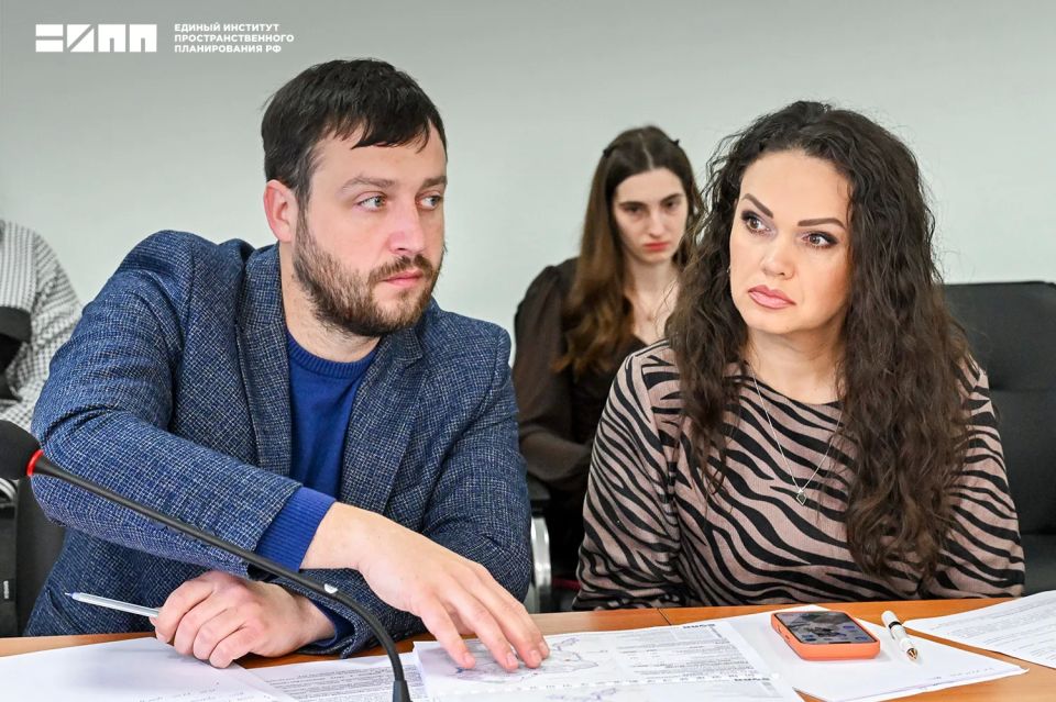 В городе Брянка в ЛНР планируют развивать систему новых общегородских и районных центров В городе Брянка в ЛНР планируют развивать систему новых общегородских и районных центров
