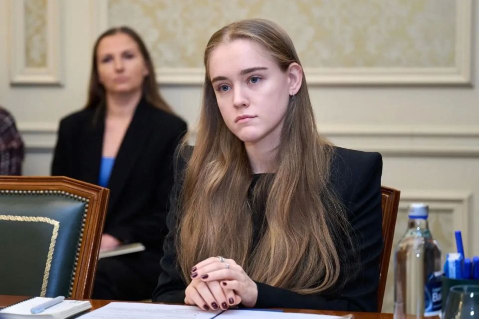Ольга Любимова: Провела рабочую встречу с представителями Свердловской киностудии Ольга Любимова: Провела рабочую встречу с представителями Свердловской киностудии