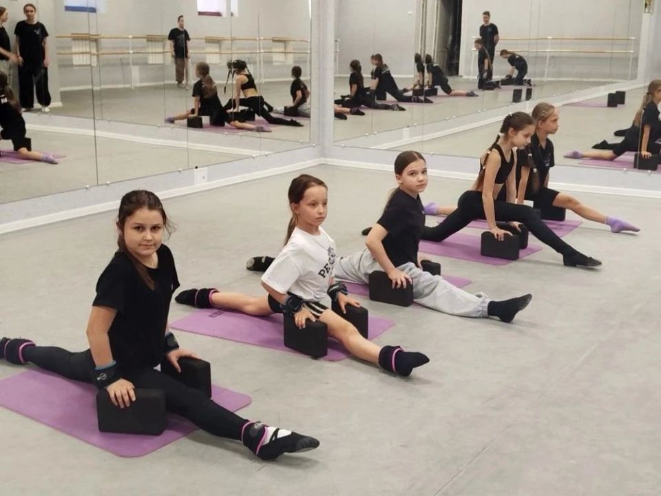 Новая жизнь хореографического класса Дворца культуры: дети в восторге от преображения Новая жизнь хореографического класса Дворца культуры: дети в восторге от преображения
