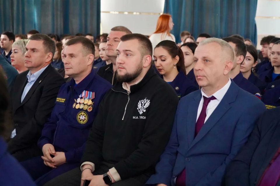 Мы одна команда уже 25 лет Мы одна команда уже 25 лет
