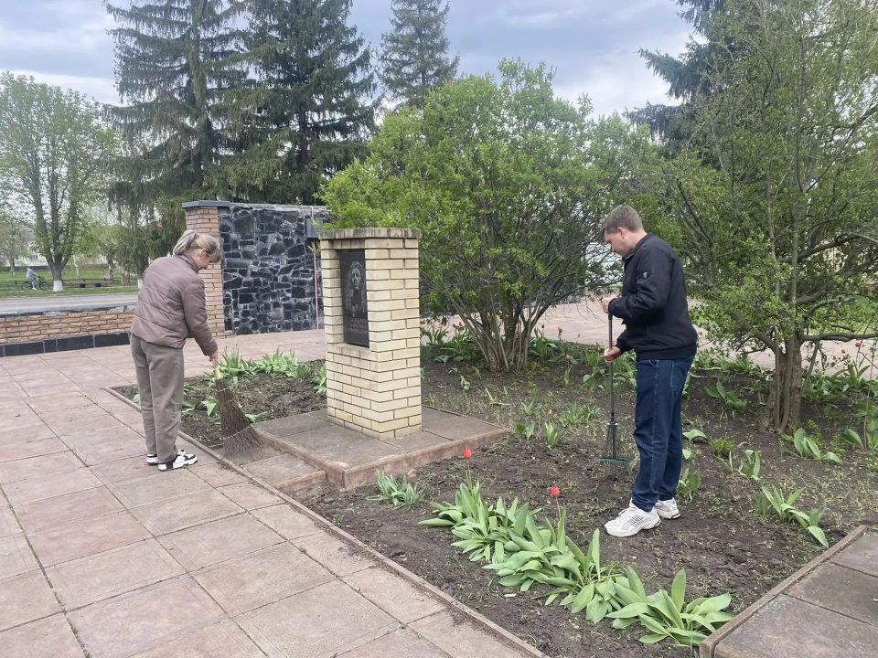 "Память поколений": Новопсков объединился ради чистоты и памяти "Память поколений": Новопсков объединился ради чистоты и памяти