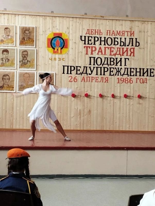 В Краснолучской детской школе искусств прошёл День памяти «Чернобыль В Краснолучской детской школе искусств прошёл День памяти «Чернобыль