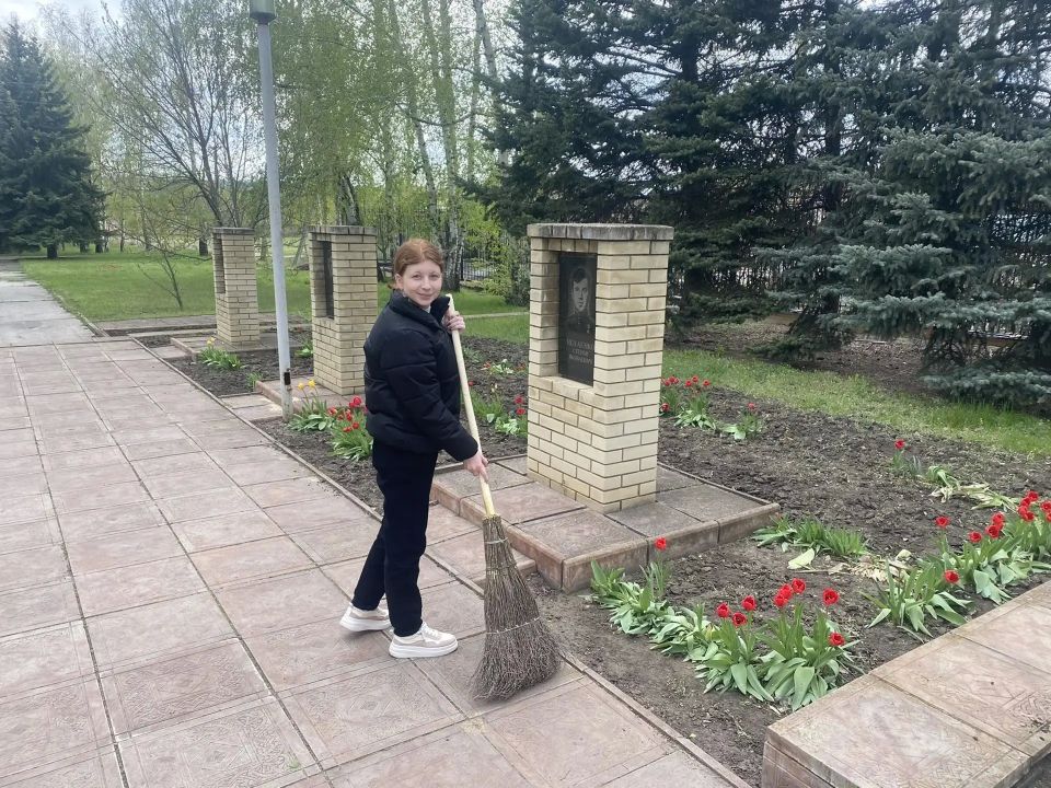 "Память поколений": Новопсков объединился ради чистоты и памяти "Память поколений": Новопсков объединился ради чистоты и памяти