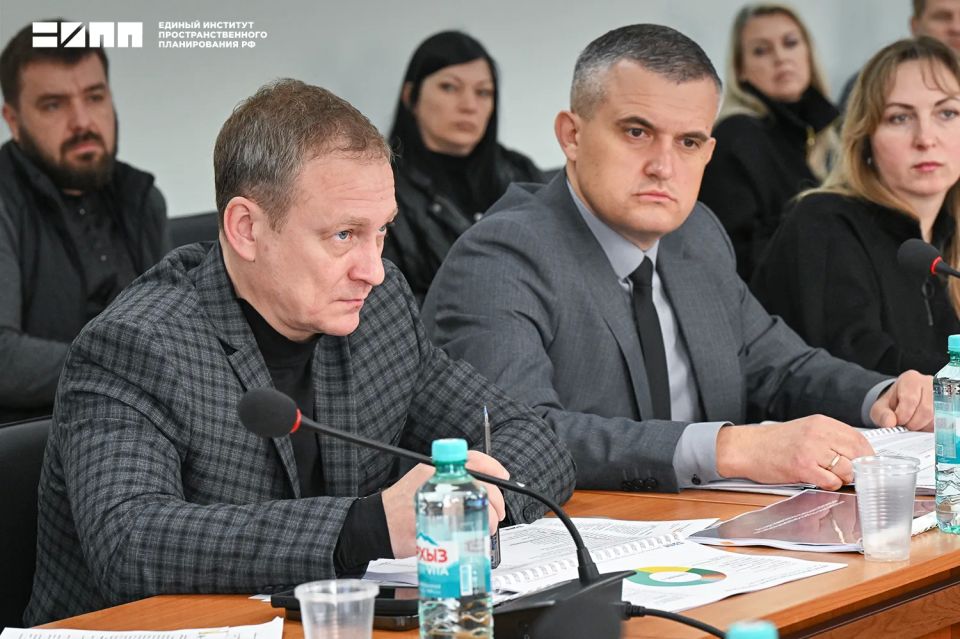 В городе Брянка в ЛНР планируют развивать систему новых общегородских и районных центров В городе Брянка в ЛНР планируют развивать систему новых общегородских и районных центров