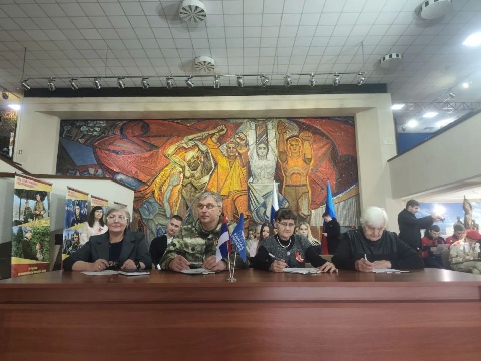 Площадками написания «Диктанта Победы» в муниципалитетах ЛНР стали Дома культуры, музеи и учреждения образования Площадками написания «Диктанта Победы» в муниципалитетах ЛНР стали Дома культуры, музеи и учреждения образования