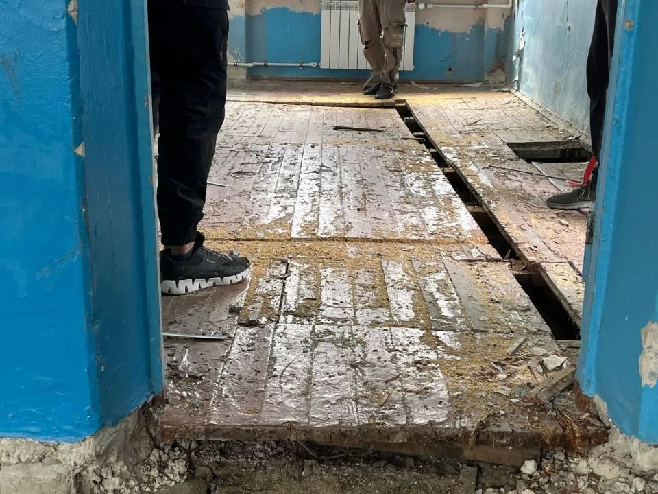 В Бондаревской гимназии подрядчик из Ивановской области начал подготовку к очередному этапу капремонта В Бондаревской гимназии подрядчик из Ивановской области начал подготовку к очередному этапу капремонта