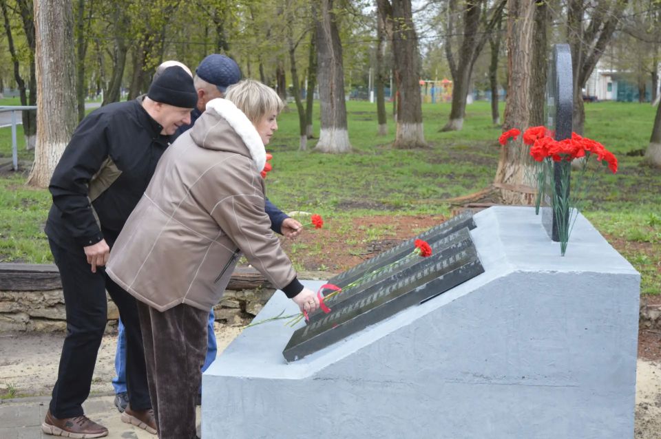 Память, которая не гаснет: Белокуракинский округ почтил ликвидаторов Чернобыльской катастрофы Память, которая не гаснет: Белокуракинский округ почтил ликвидаторов Чернобыльской катастрофы