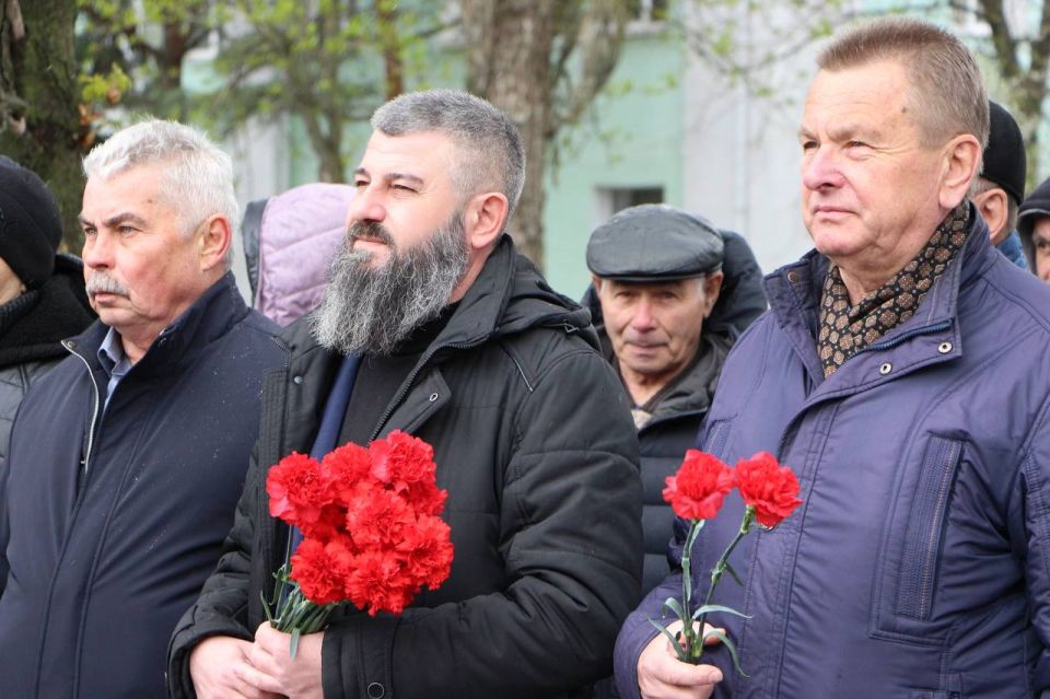 Олег Савченко: В преддверии 40й годовщины аварии на Чернобыльской АЭС, принял участие в памятном митинге, посвящённому подвигу тех, кто встал на защиту страны и мира от последствий страшной катастрофы Олег Савченко: В преддверии 40й годовщины аварии на Чернобыльской АЭС, принял участие в памятном митинге, посвящённому подвигу тех, кто встал на защиту страны и мира от последствий страшной катастрофы